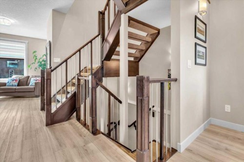 231 26 Avenue Nw, Calgary, AB - Indoor Photo Showing Other Room