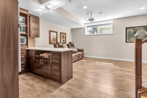 231 26 Avenue Nw, Calgary, AB - Indoor Photo Showing Other Room