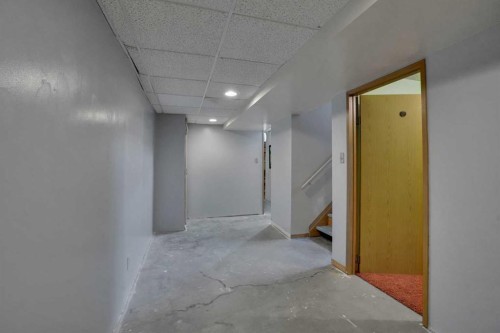 13 Falworth Way Ne, Calgary, AB - Indoor