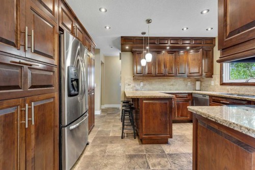 136 Castleglen Way Ne, Calgary, AB - Indoor Photo Showing Kitchen