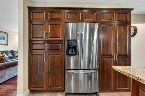 136 Castleglen Way Ne, Calgary, AB - Indoor Photo Showing Kitchen