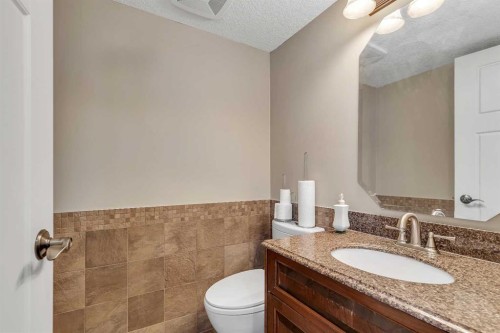 136 Castleglen Way Ne, Calgary, AB - Indoor Photo Showing Bathroom