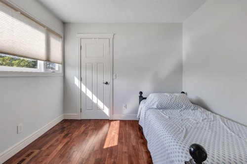 136 Castleglen Way Ne, Calgary, AB - Indoor Photo Showing Bedroom
