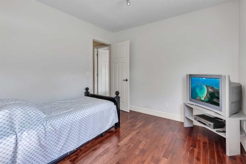 136 Castleglen Way Ne, Calgary, AB - Indoor Photo Showing Bedroom