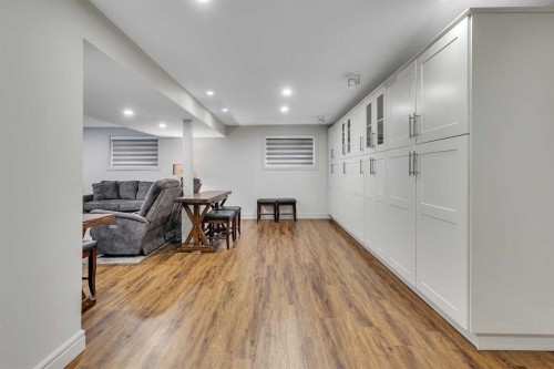 136 Castleglen Way Ne, Calgary, AB - Indoor