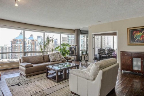 2401-1078 6 Avenue Sw, Calgary, AB - Indoor Photo Showing Living Room