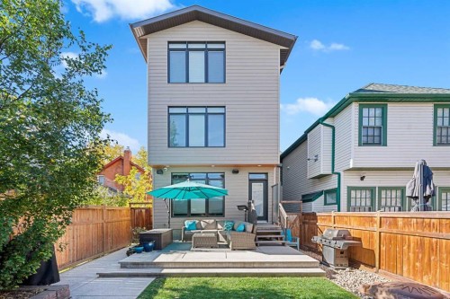 922 5 Street Nw, Calgary, AB - Outdoor With Deck Patio Veranda