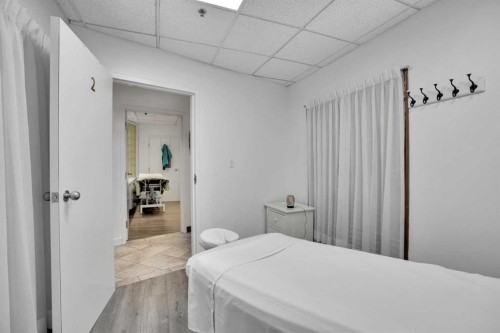 1330 12 Avenue Sw, Calgary, AB 