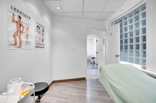 1330 12 Avenue Sw, Calgary, AB 