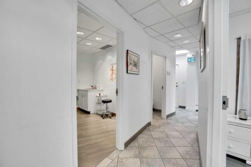 1330 12 Avenue Sw, Calgary, AB 