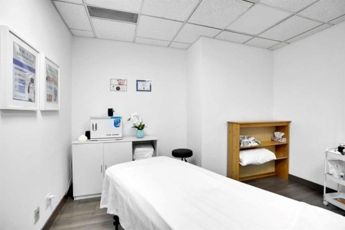 1330 12 Avenue Sw, Calgary, AB 