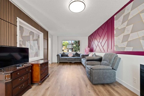 40 Pinecliff Close Ne, Calgary, AB - Indoor