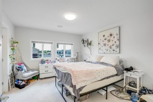 28 Midtown Close Sw, Airdrie, AB - Indoor Photo Showing Bedroom