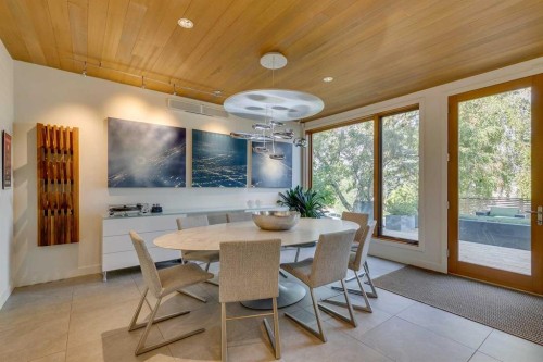 529 Sunderland Avenue Sw, Calgary, AB - Indoor Photo Showing Dining Room