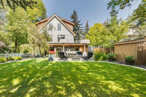 529 Sunderland Avenue Sw, Calgary, AB - Outdoor With Deck Patio Veranda