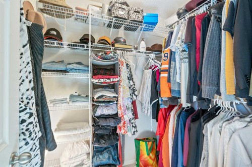 45 Mt Douglas Close Se, Calgary, AB - Indoor With Storage