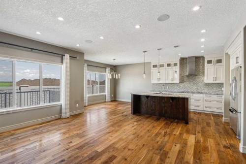 152 Evansborough Way Nw, Calgary, AB - Indoor Photo Showing Kitchen With Upgraded Kitchen