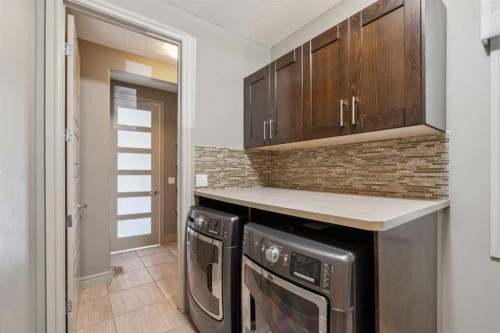 152 Evansborough Way Nw, Calgary, AB - Indoor Photo Showing Laundry Room