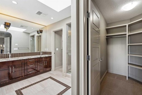 152 Evansborough Way Nw, Calgary, AB - Indoor Photo Showing Bathroom