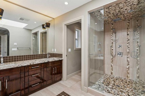 152 Evansborough Way Nw, Calgary, AB - Indoor Photo Showing Bathroom
