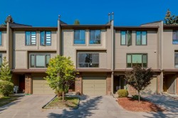 20 Point Mckay Court NW Calgary, AB T3B 5B7