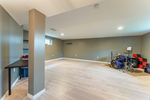 76 Cranfield Place Se, Calgary, AB - Indoor