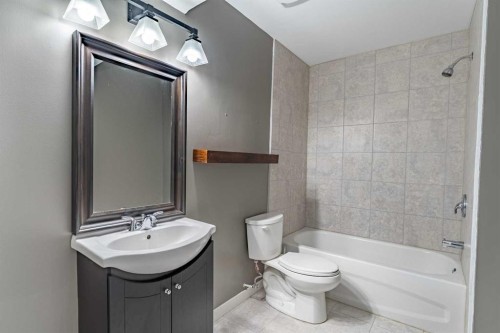 76 Cranfield Place Se, Calgary, AB - Indoor Photo Showing Bathroom