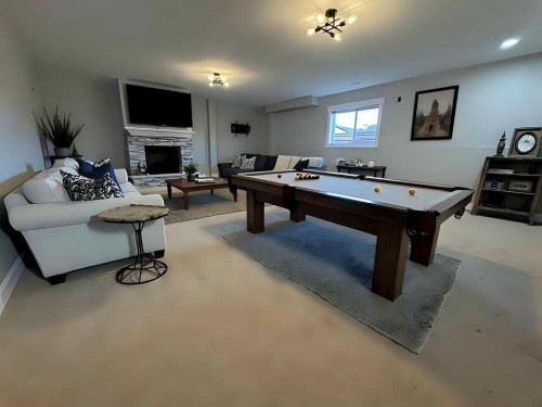 1112 2 Street Ne, Sundre, AB - Indoor Photo Showing Other Room