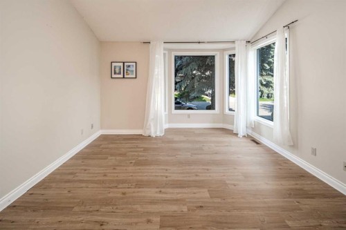 16 Sunhaven Way Se, Calgary, AB - Indoor Photo Showing Other Room