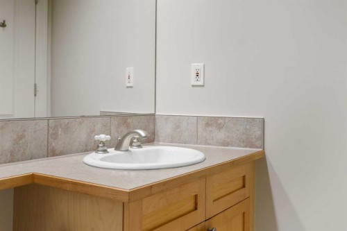 1108-836 15 Avenue Sw, Calgary, AB - Indoor Photo Showing Bathroom