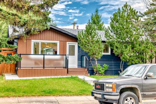264 99 Avenue Se, Calgary, AB - Outdoor