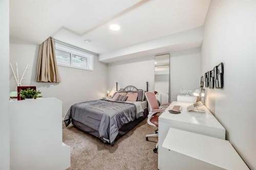 1941 Mahogany Boulevard Se, Calgary, AB - Indoor Photo Showing Bedroom