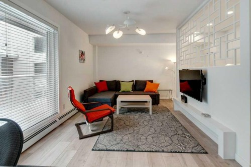 206-3130 Thirsk Street Nw, Calgary, AB - Indoor