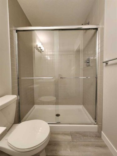 96 Tuscany Summit Square Nw, Calgary, AB - Indoor Photo Showing Bathroom