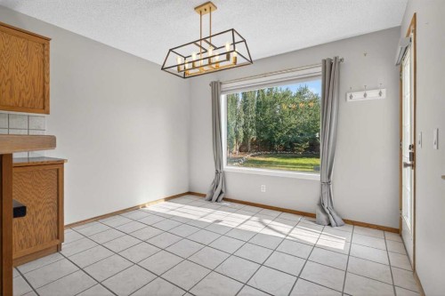 47 Mt Apex Crescent Se, Calgary, AB - Indoor Photo Showing Other Room