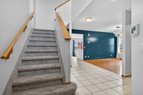 47 Mt Apex Crescent Se, Calgary, AB - Indoor Photo Showing Other Room