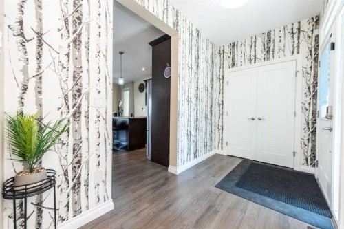 287 Baywater Way Sw, Airdrie, AB - Indoor Photo Showing Other Room