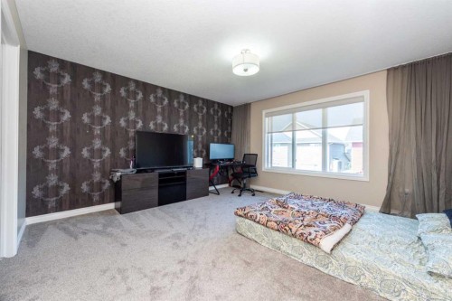 287 Baywater Way Sw, Airdrie, AB - Indoor Photo Showing Bedroom