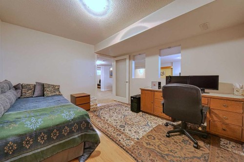 66 Crystal Green Drive, Okotoks, AB - Indoor