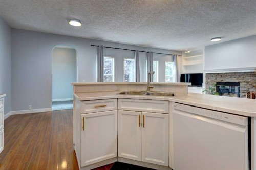 162 Prestwick Landing Se, Calgary, AB - Indoor Photo Showing Kitchen With Double Sink
