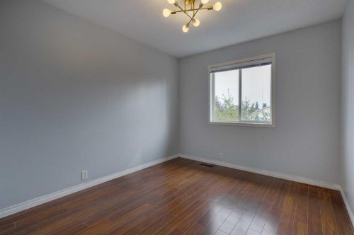 162 Prestwick Landing Se, Calgary, AB - Indoor Photo Showing Other Room