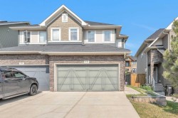 15 Kincora Crescent NW Calgary, AB T3R 0N5