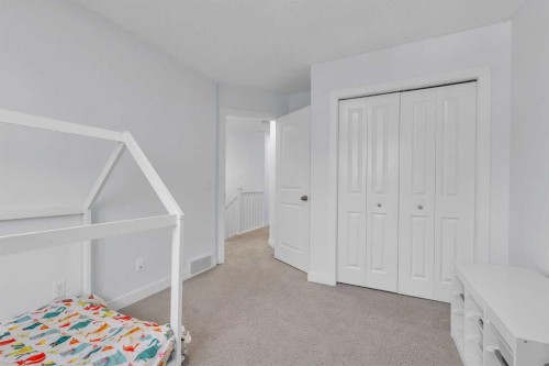 15 Kincora Crescent Nw, Calgary, AB - Indoor Photo Showing Bedroom