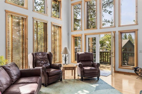 18 Juniper Ridge, Canmore, AB - Indoor Photo Showing Other Room