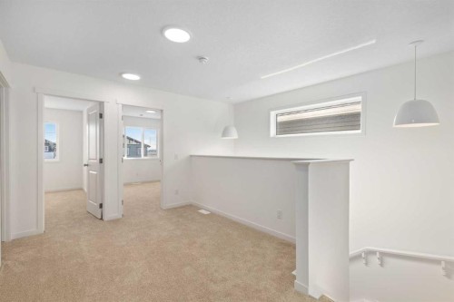 449 Hotchkiss Drive Se, Calgary, AB - Indoor Photo Showing Other Room