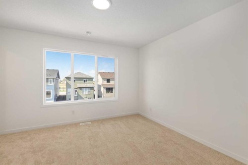 449 Hotchkiss Drive Se, Calgary, AB - Indoor Photo Showing Other Room