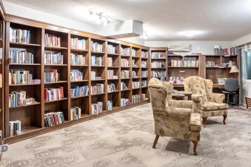 136-5000 Somervale Court Sw, Calgary, AB - Indoor Photo Showing Office