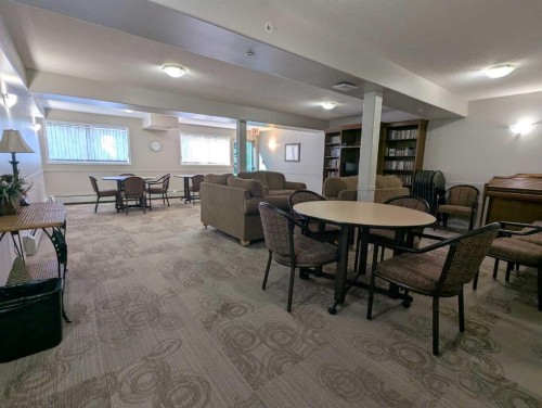 136-5000 Somervale Court Sw, Calgary, AB - Indoor