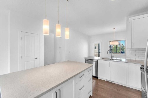 417 Legacy Boulevard Se, Calgary, AB - Indoor Photo Showing Kitchen