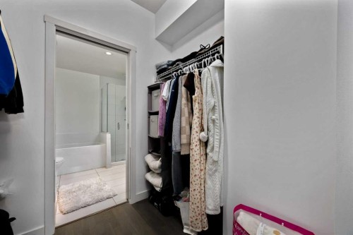 204-305 18 Avenue Sw, Calgary, AB - Indoor Photo Showing Other Room